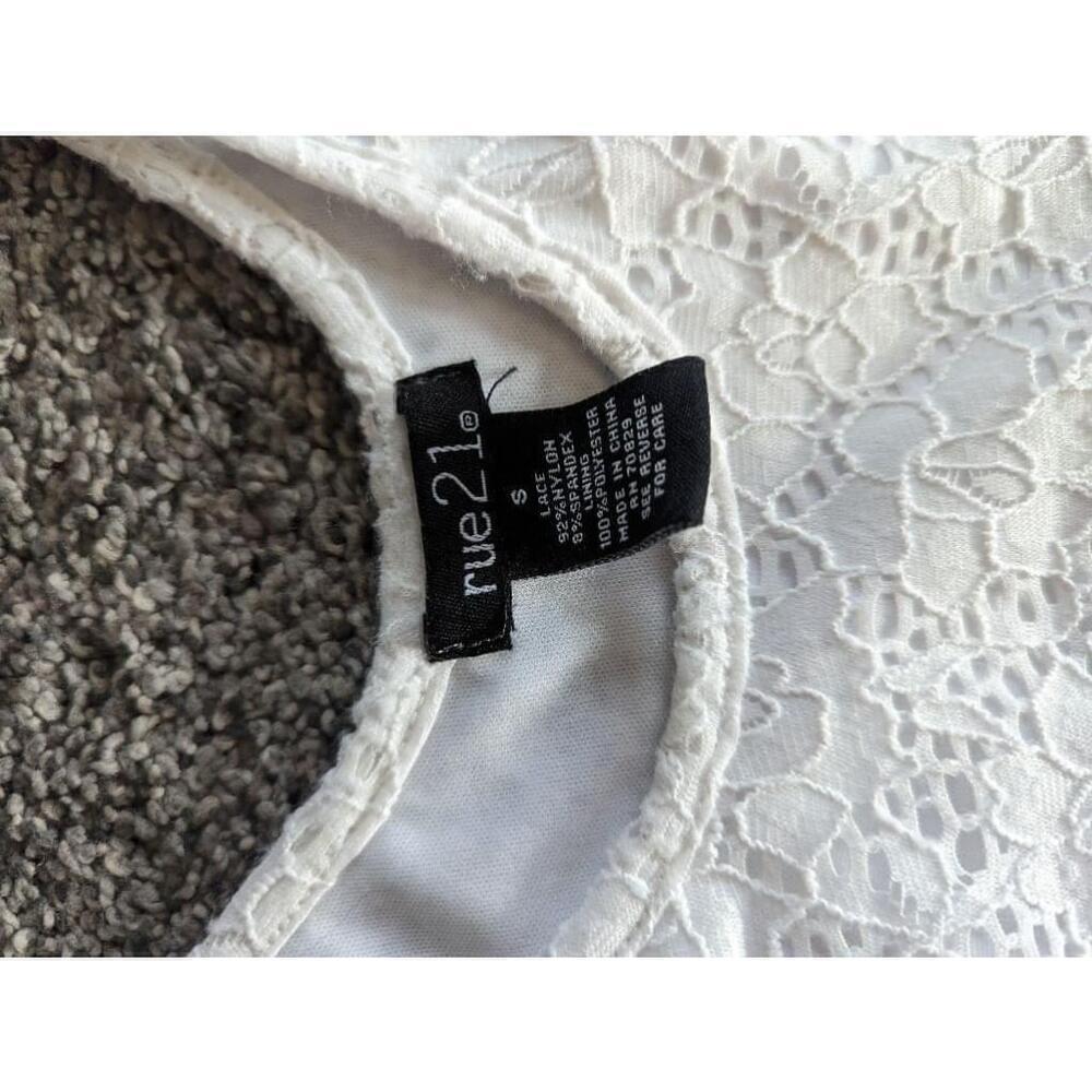 EUC Rue21 White Lace Mini Dress S - Picture 2 of 4